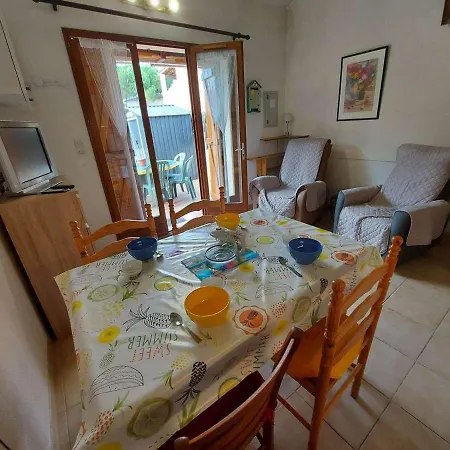 Jolie Maison T2 Climatisee Avec Mezzanine, Terrasse Et Jardin, A 500m De La Au Grau D'agde - Fr-1-423-258 Holiday home Le Grau-d'Agde
