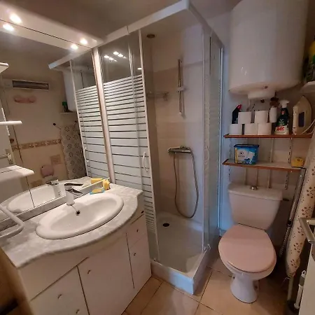 Jolie Maison T2 Climatisee Avec Mezzanine, Terrasse Et Jardin, A 500m De La Au Grau D'agde - Fr-1-423-258 Holiday home